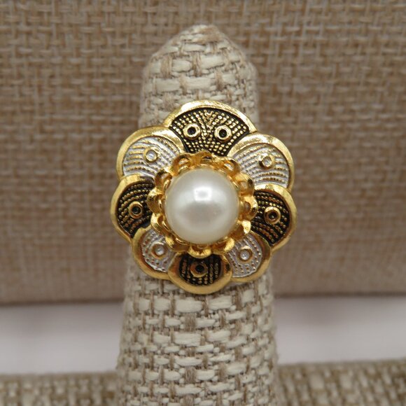 Jewelry - Vintage Damascene Style Faux Pearl Floral Ring Size 5 Adjustable